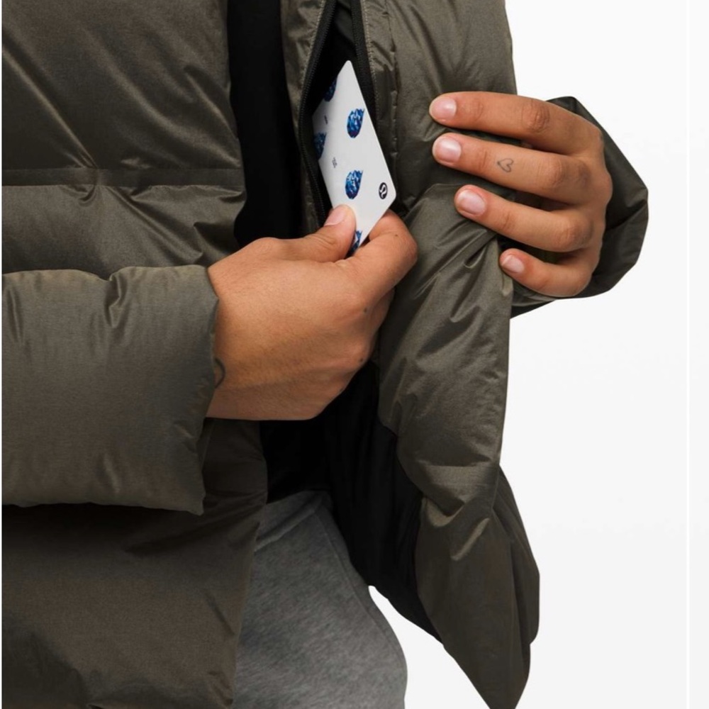 lululemon athletica Women's Puffer Jacket in Dark Gray - Picture 6 of 12